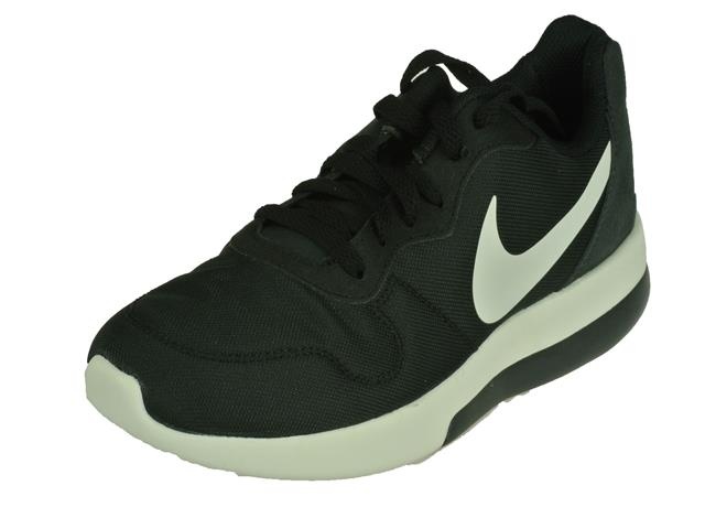 8110-73421 Nike MD Runner 2