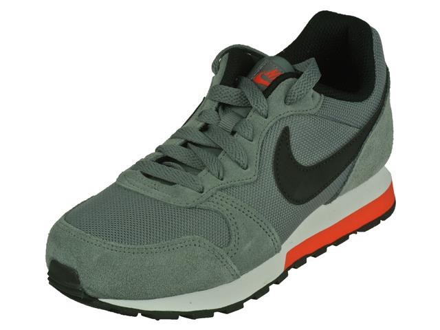 8813-86032 Nike MD Runner 2