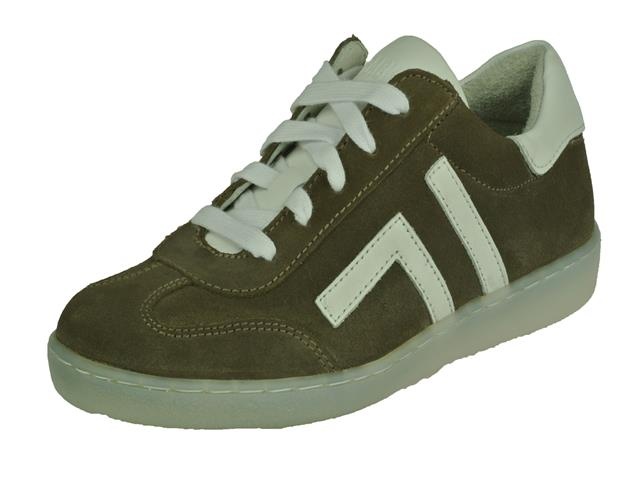 9935-113884 Track style Sneaker