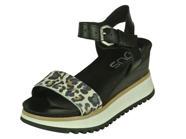 Mjus Mjus Trendy zomerschoen op een dikke slee zool Mjus Mjus Trendy zomerschoen op een dikke slee zool