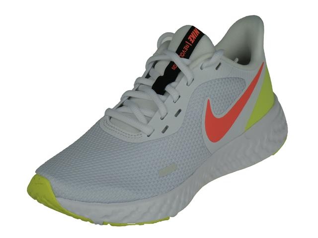 Nike Revolution 5