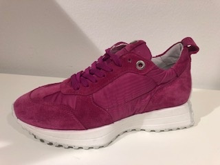 Red Rag Women Retro Runner Red Rag Women Retro Runner