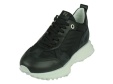Women Retro Runner
