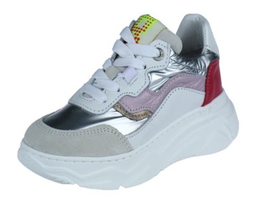 Sneaker